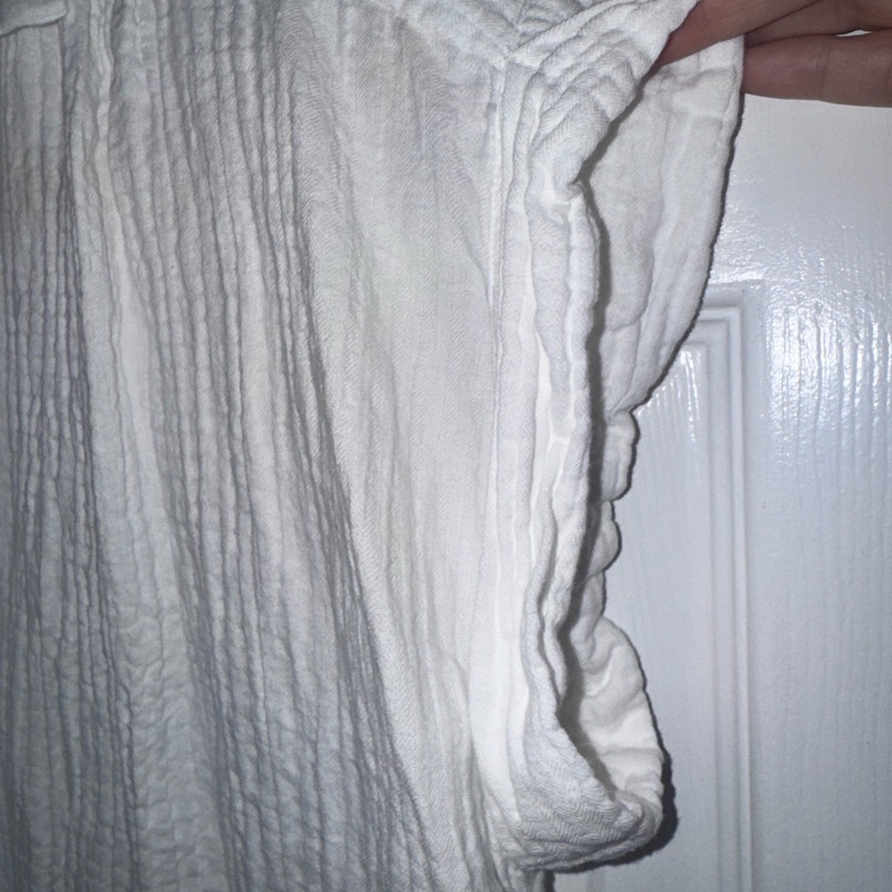 LOFT White Textured Short Sleeve Button Down Blouse - Picture 2 of 6